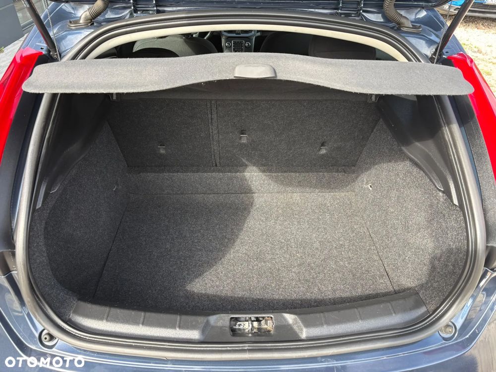 Volvo V40 D2 - 15