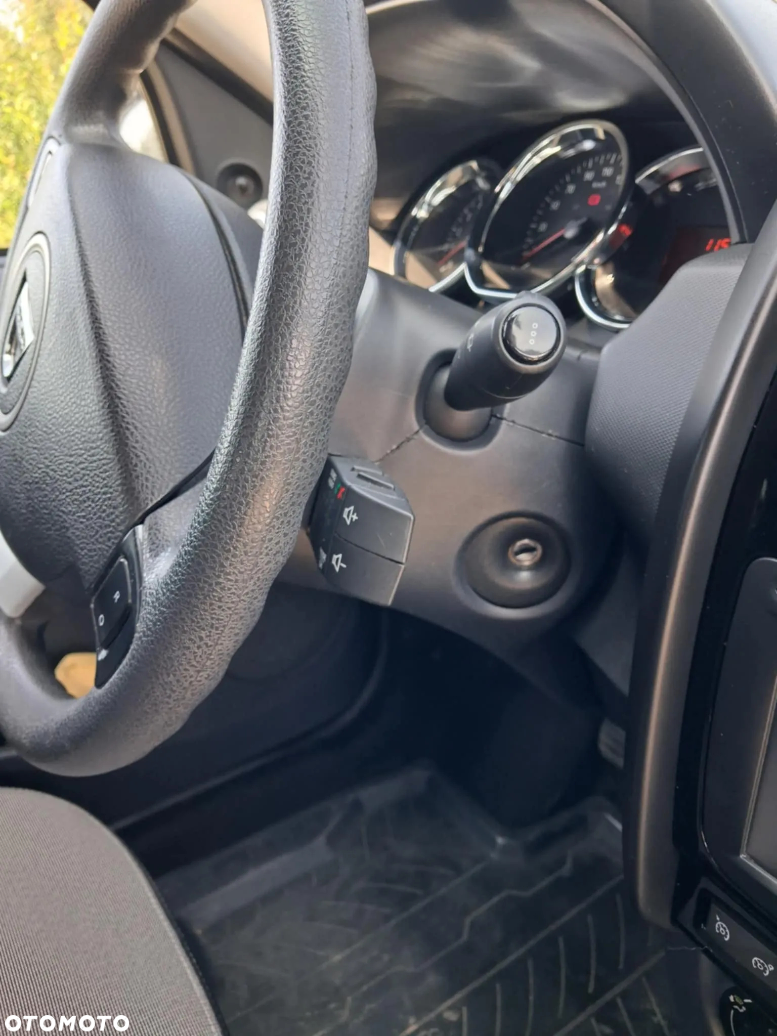 Dacia Duster 1.6 - 24