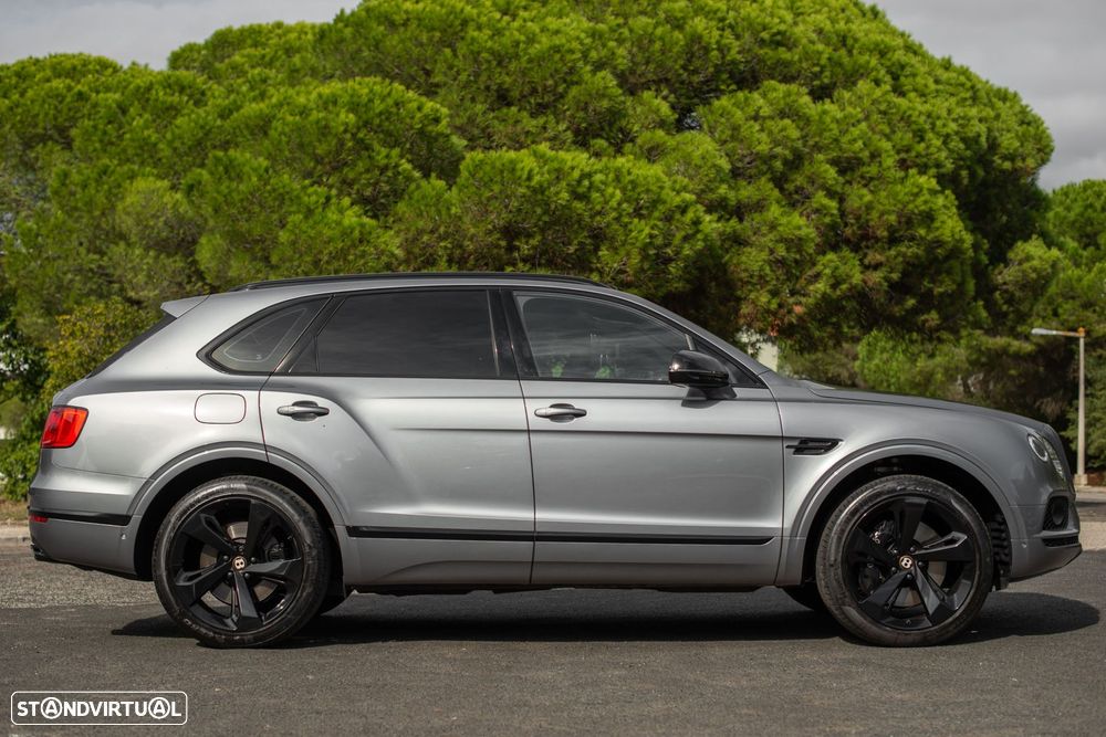 Bentley Bentayga V8 - 8