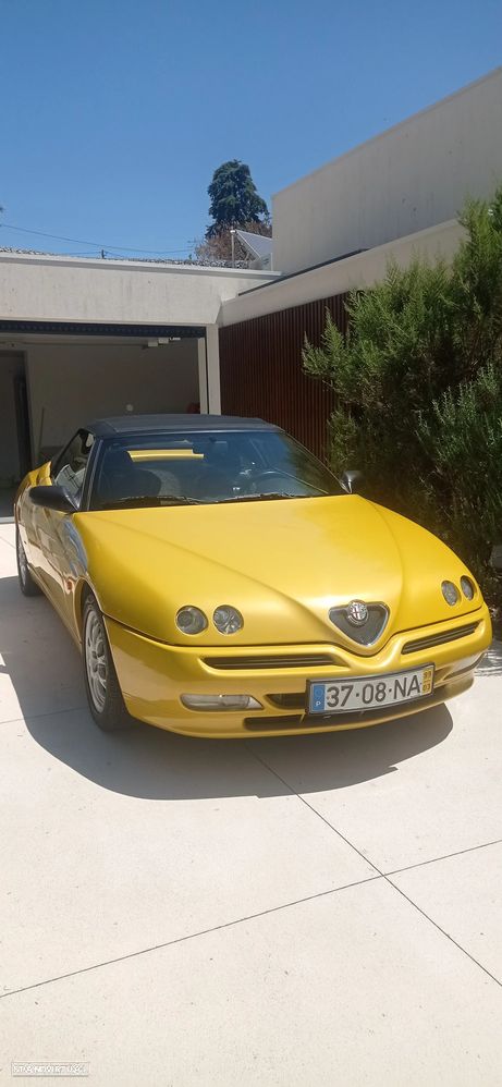 Alfa Romeo Spider 1.8 TS - 1