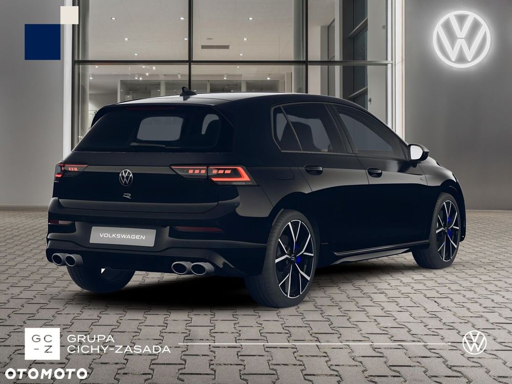 Volkswagen Golf - 6