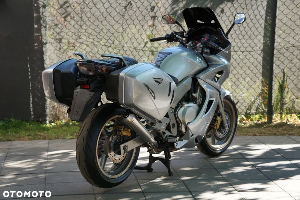 Honda CBF - 6
