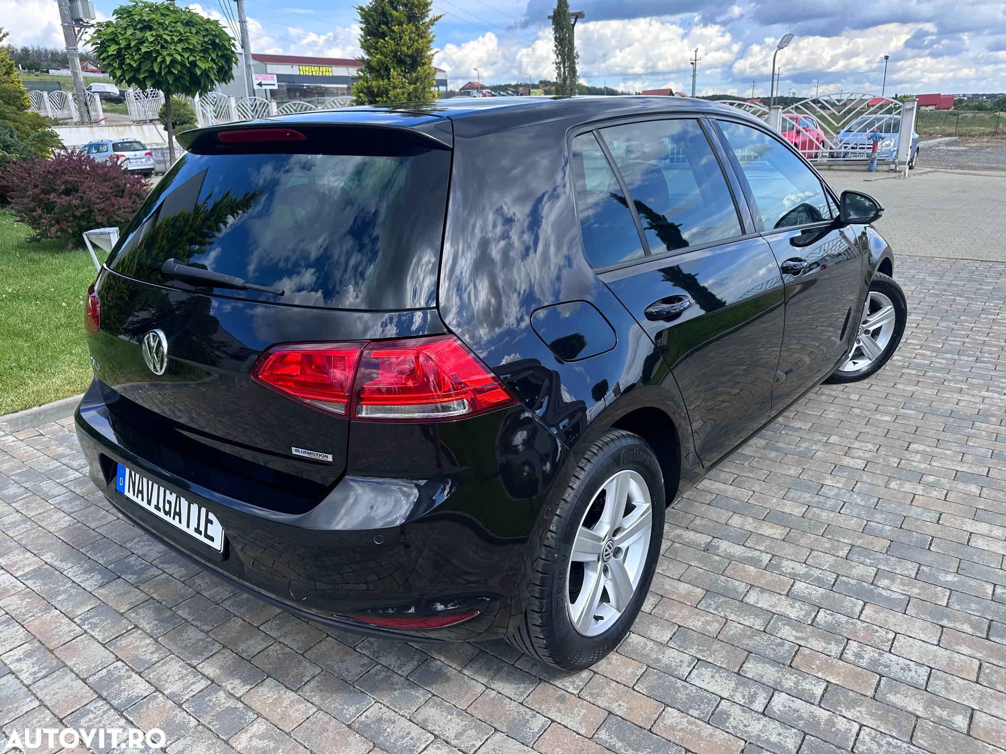 Volkswagen Golf 1.2 TSI BlueMotion Technology DSG Comfortline - 4