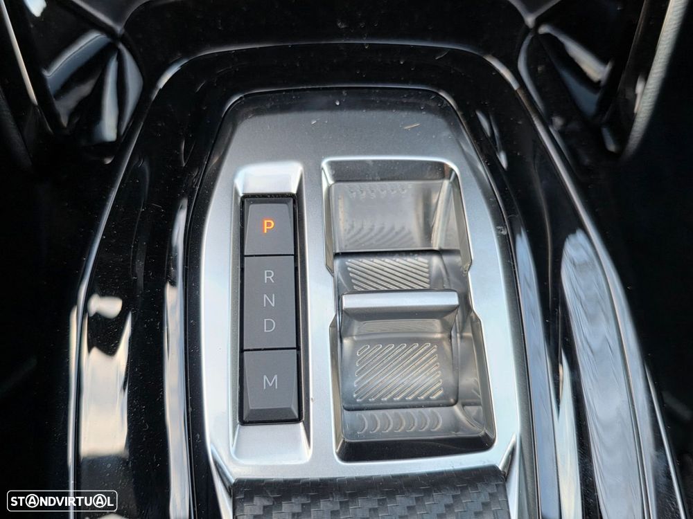 Peugeot 2008 1.2 PureTech GT EAT8 - 15