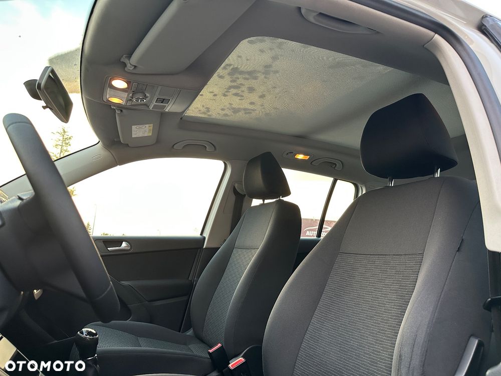 Volkswagen Tiguan 2.0 TDI DPF BlueMotion Technology Trend & Fun - 12