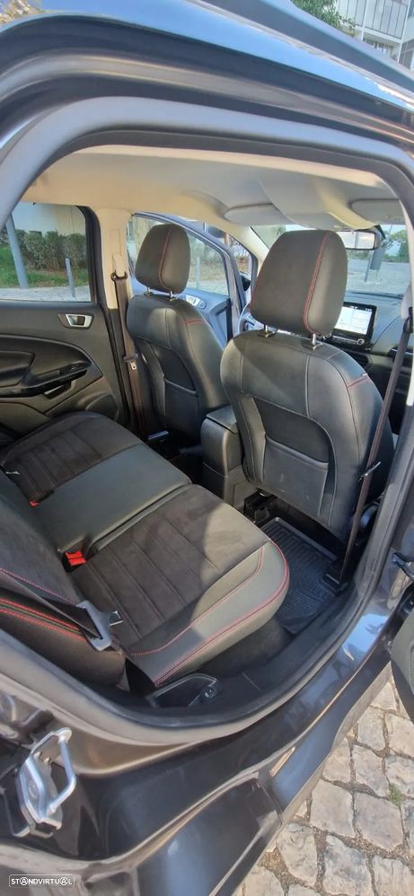 Ford EcoSport 1.0 EcoBoost ST-Line Plus - 14