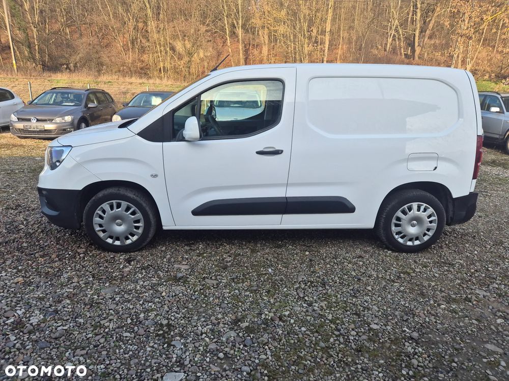 Opel Combo 1.5 CDTI Essentia S&S - 7