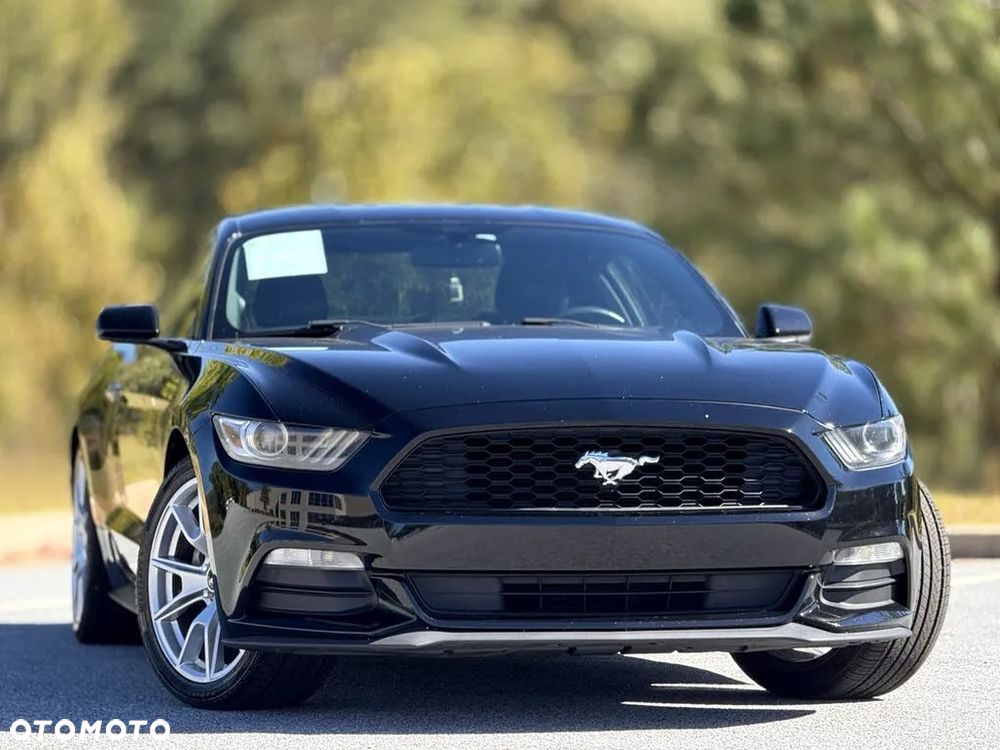 Ford Mustang - 3