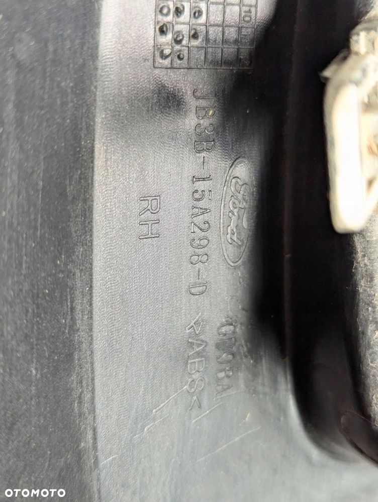 Ford Ranger V 2019-2023 Halogen ramka halogenu prawa - 11