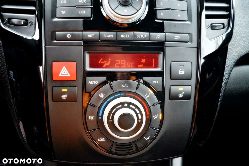 Kia Venga 1.6 CVVT Automatik Mind - 10