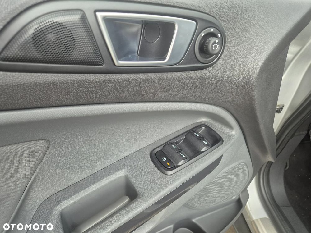 Ford EcoSport 1.5 TDCi TREND - 8