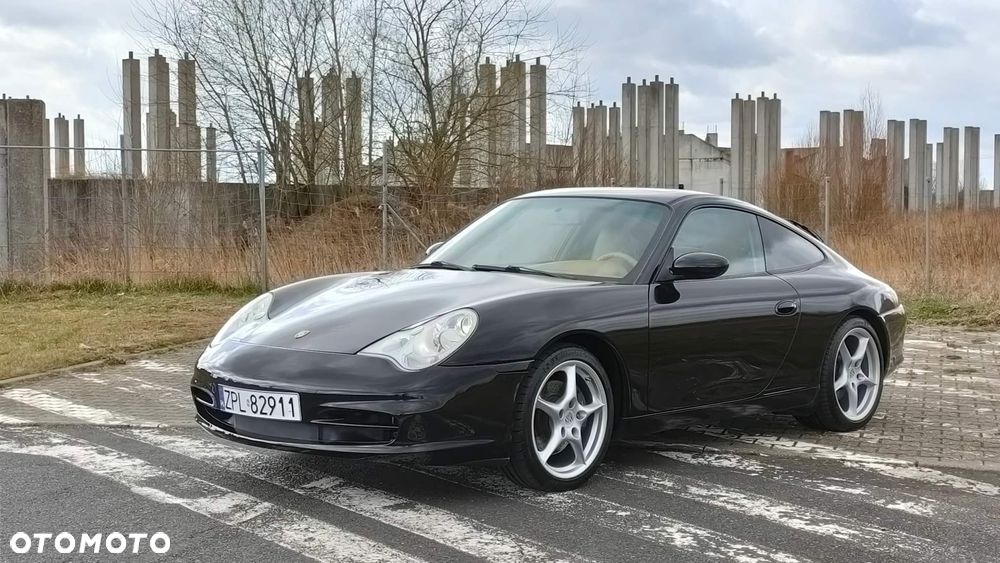 Porsche 911 Carrera - 3