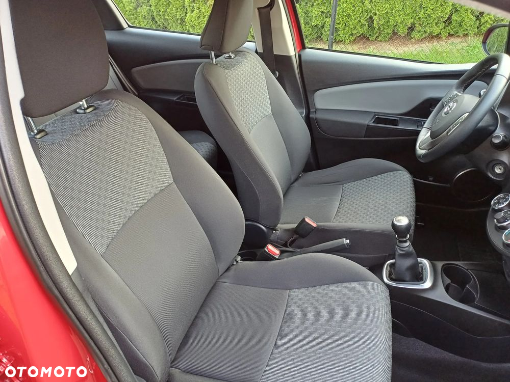Toyota Yaris - 25