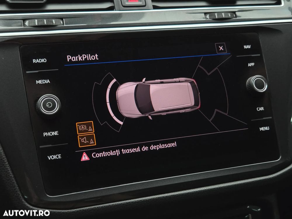 Volkswagen Tiguan 2.0 TDI SCR DSG IQ.DRIVE - 17