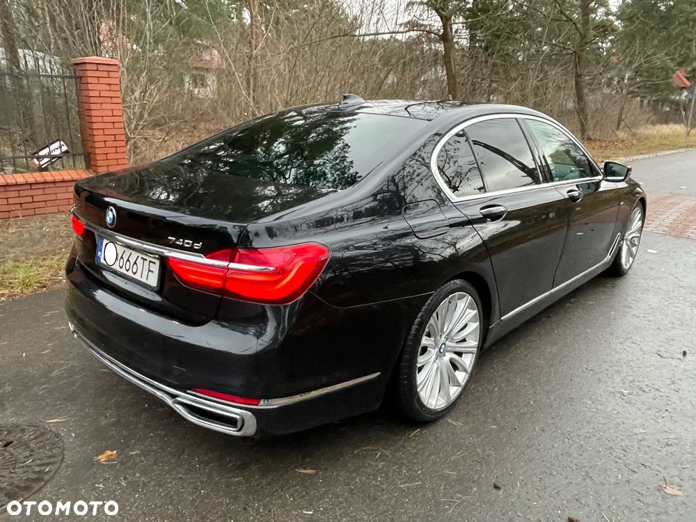 BMW Seria 7 740d xDrive - 18