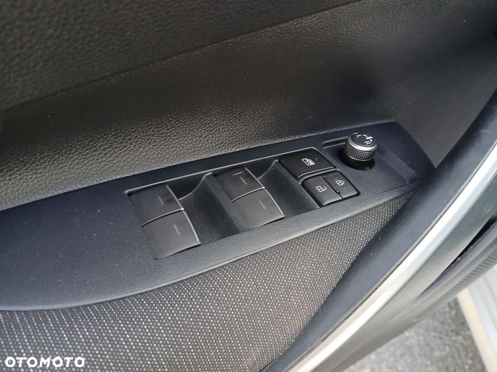 Toyota Corolla 1.8 Hybrid Comfort - 18