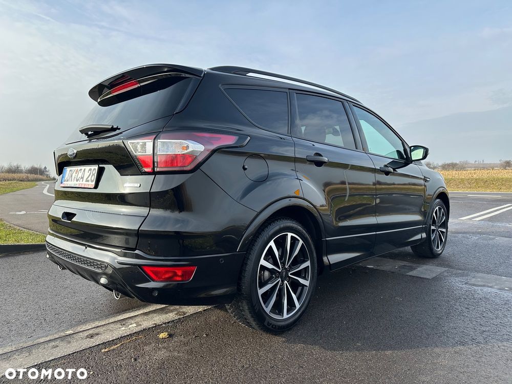 Ford Kuga 1.5 EcoBoost 2x4 ST-Line - 23