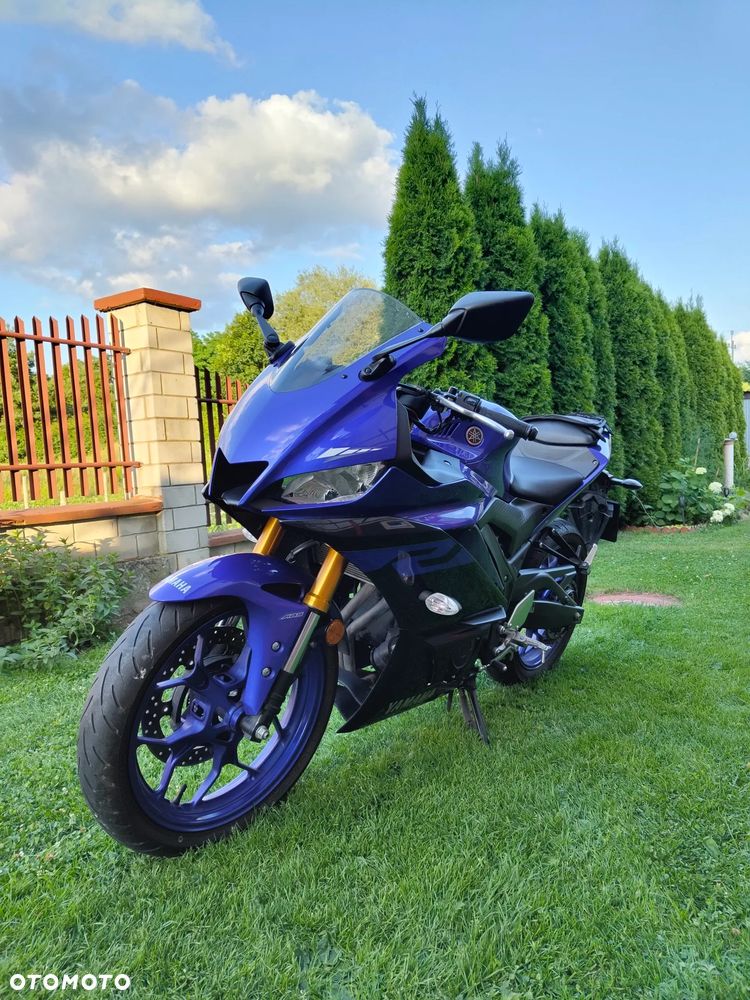 Yamaha YZF - 21