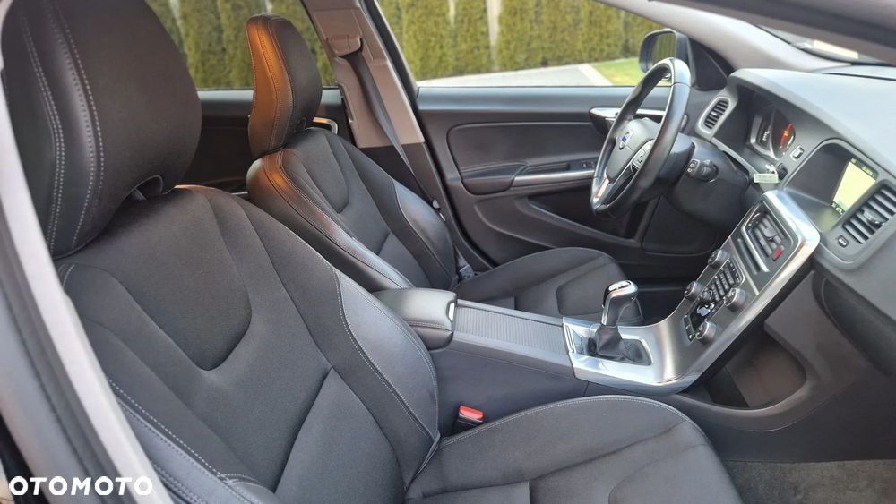 Volvo V60 D2 Kinetic - 10