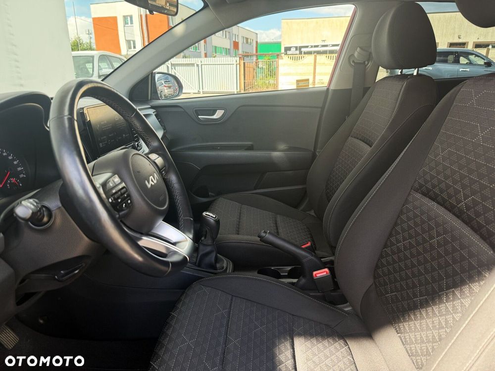 Kia Rio - 13