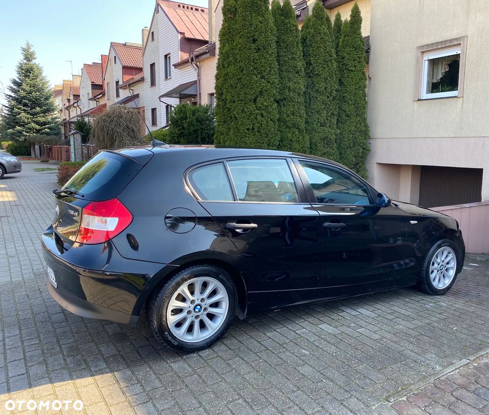 BMW Seria 1 118d - 5