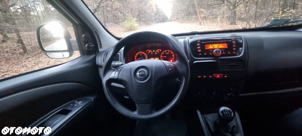 Opel Combo - 16