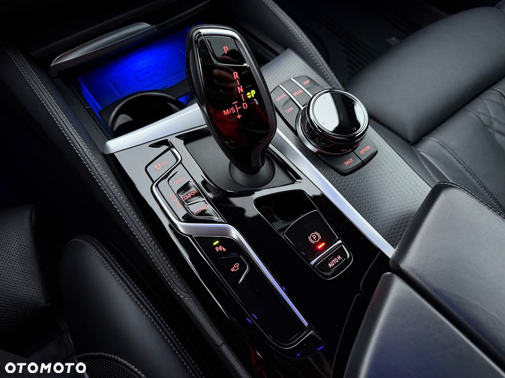 BMW Seria 5 540d xDrive M Sport Edition - 22