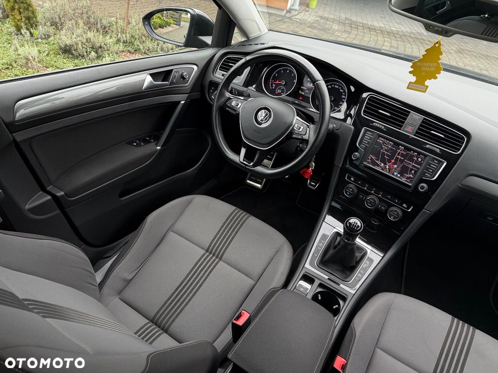 Volkswagen Golf 1.2 TSI BlueMotion Technology Allstar - 20