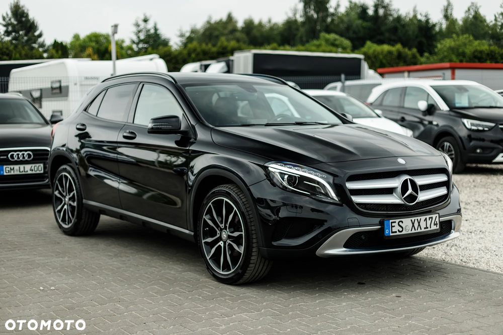 Mercedes-Benz GLA 220 CDI 4Matic 7G-DCT - 15