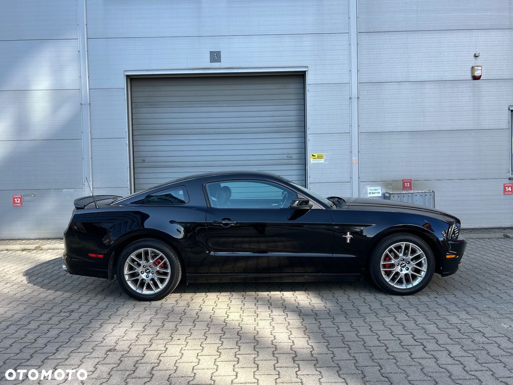 Ford Mustang - 8
