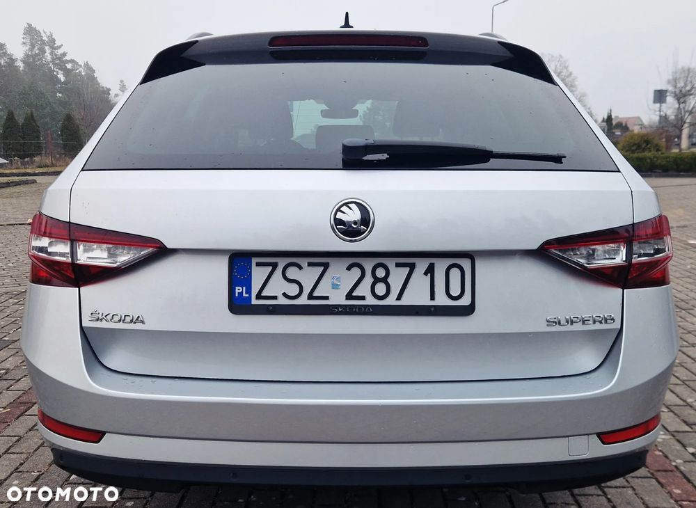 Skoda Superb 2.0 TDI Ambition DSG - 4