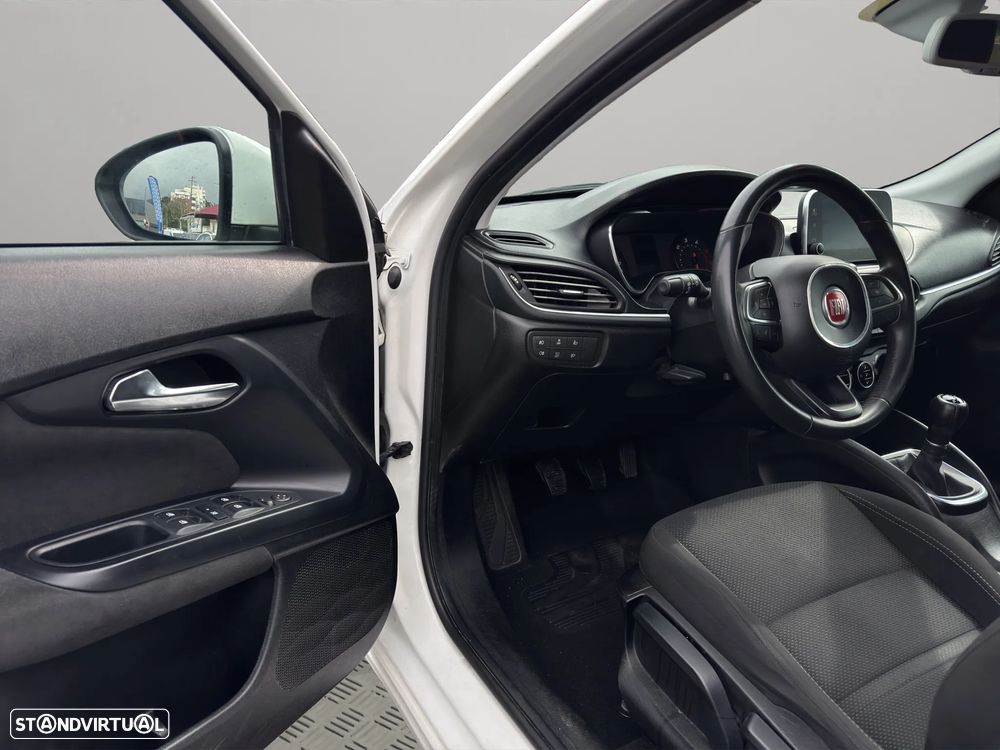 Fiat Tipo Station Wagon 1.3 M-Jet Lounge - 22