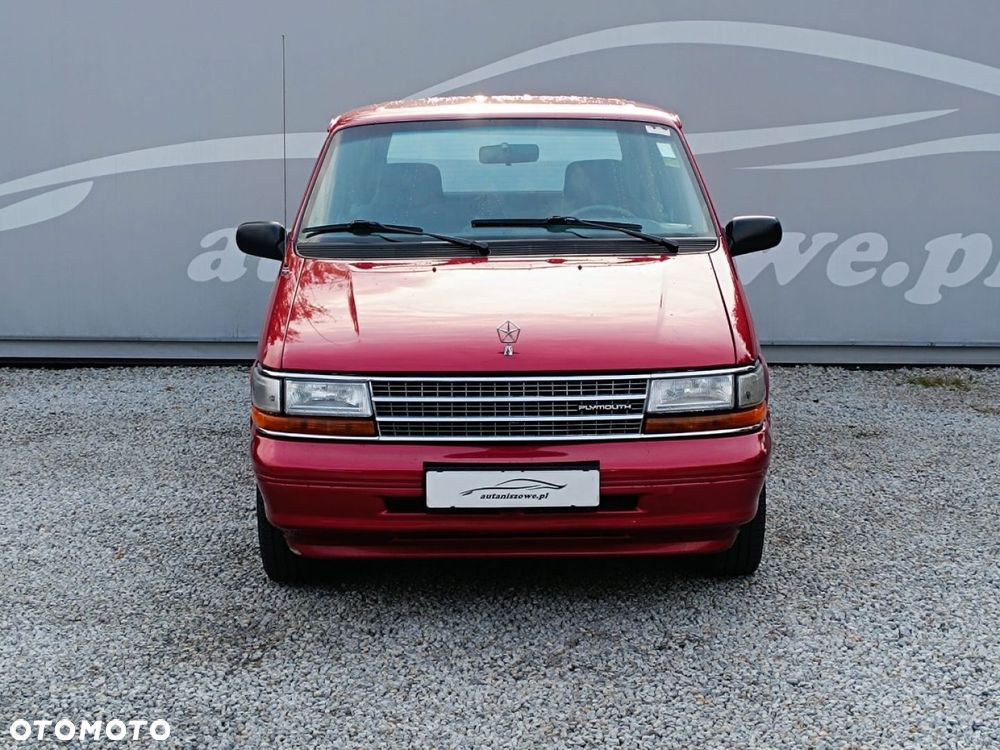 Plymouth Voyager - 13