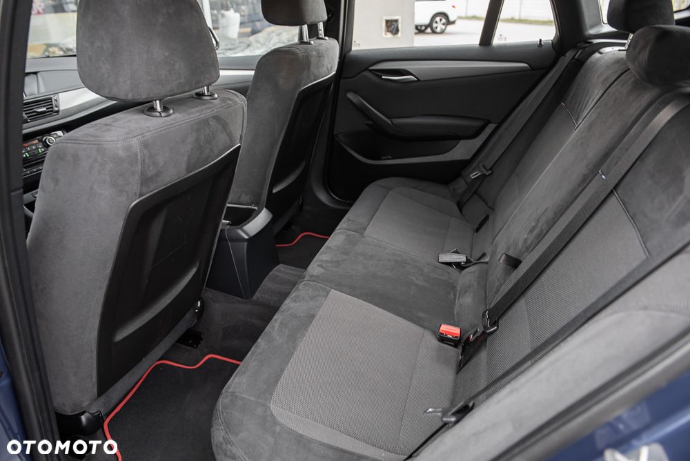 BMW X1 xDrive18d Sport Line - 24