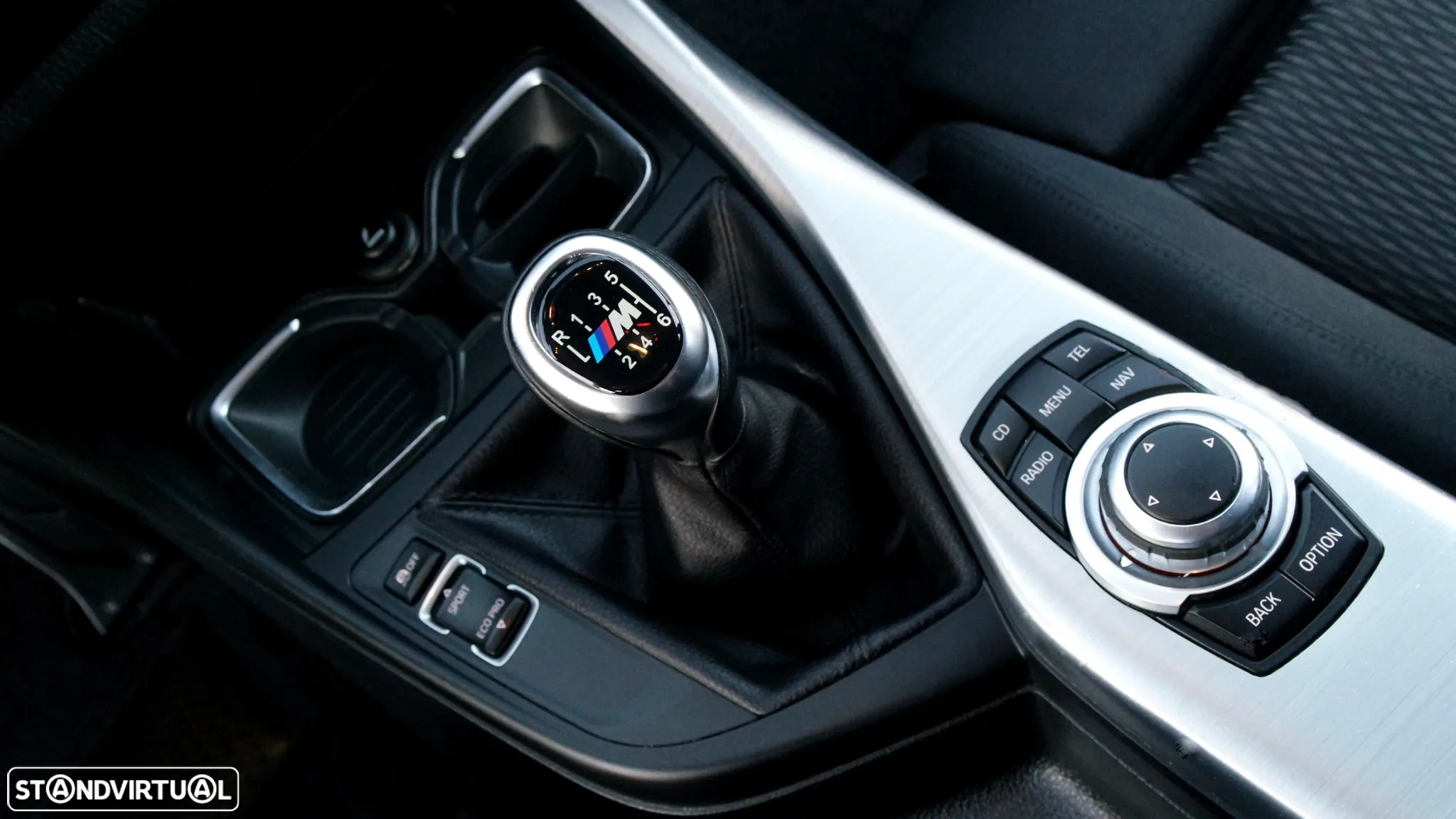 BMW 118 d Pack M - 14