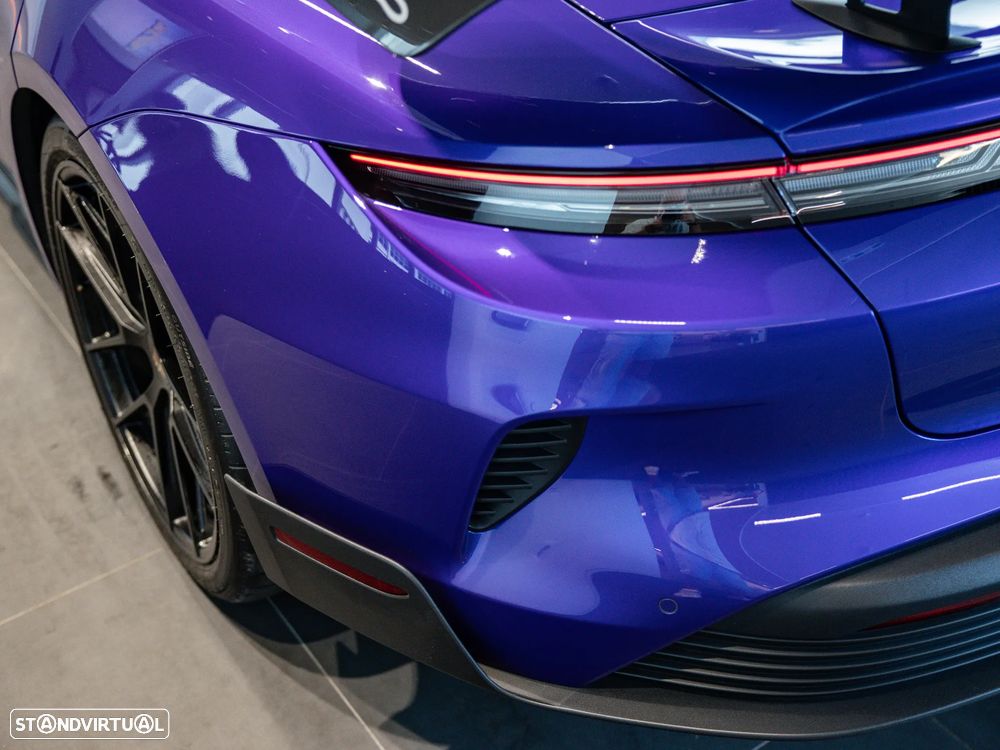 Porsche Taycan Turbo GT Weissach - 28