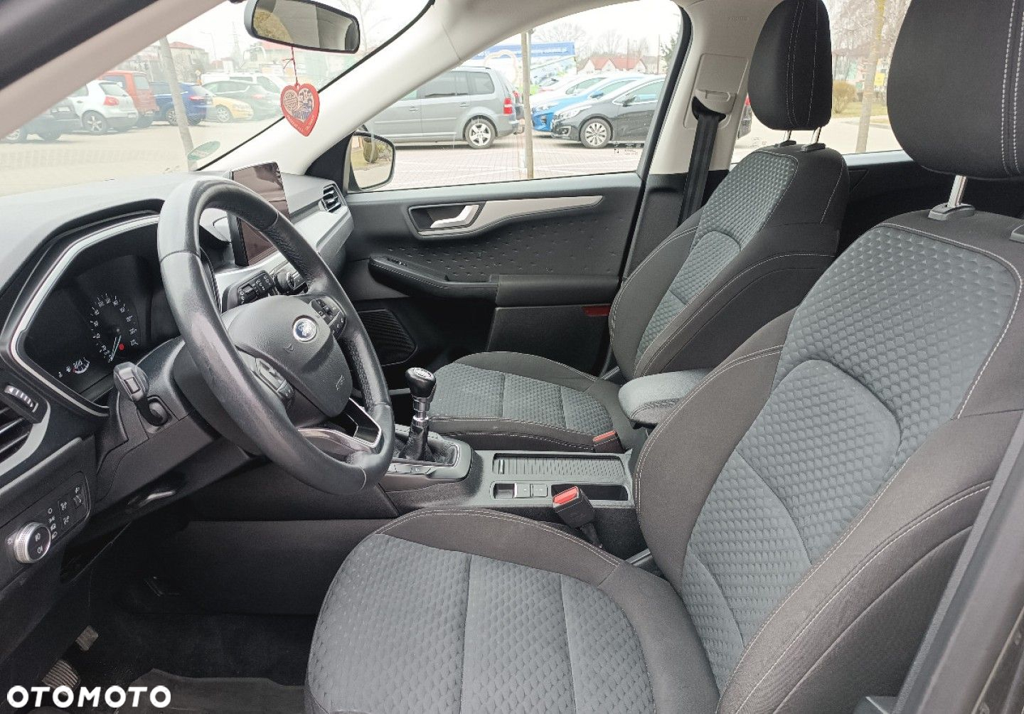 Ford Kuga - 19