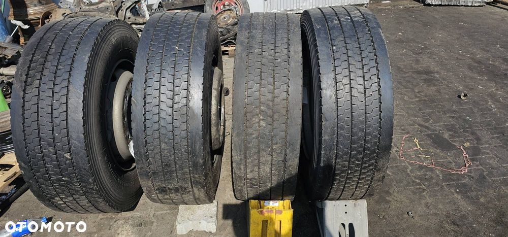 OPONA 4 SZT YOKOHAMA BLUEARTH 707L 315/70 R22.5 - 4