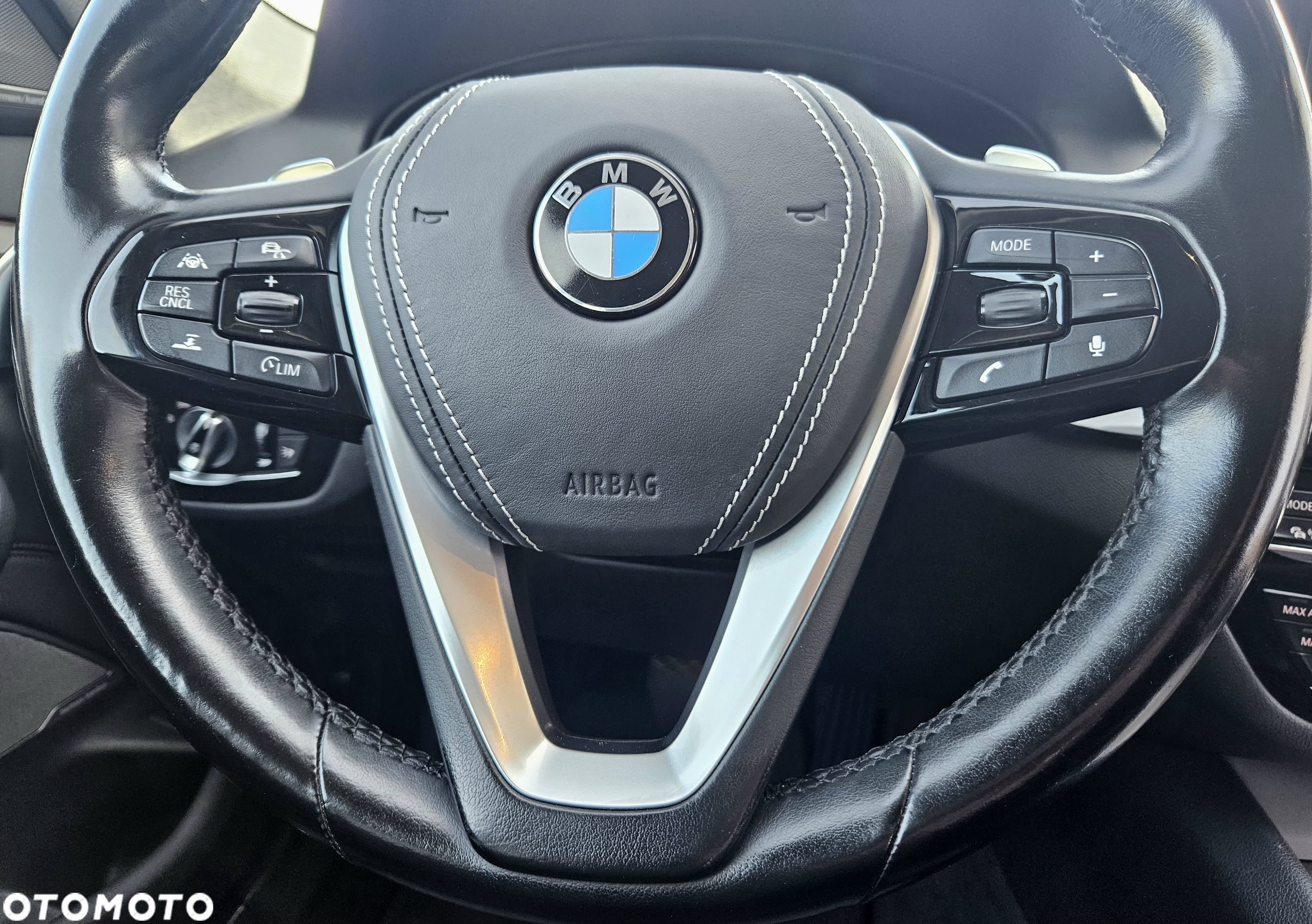 BMW Seria 5 530d xDrive Sport Line sport - 18