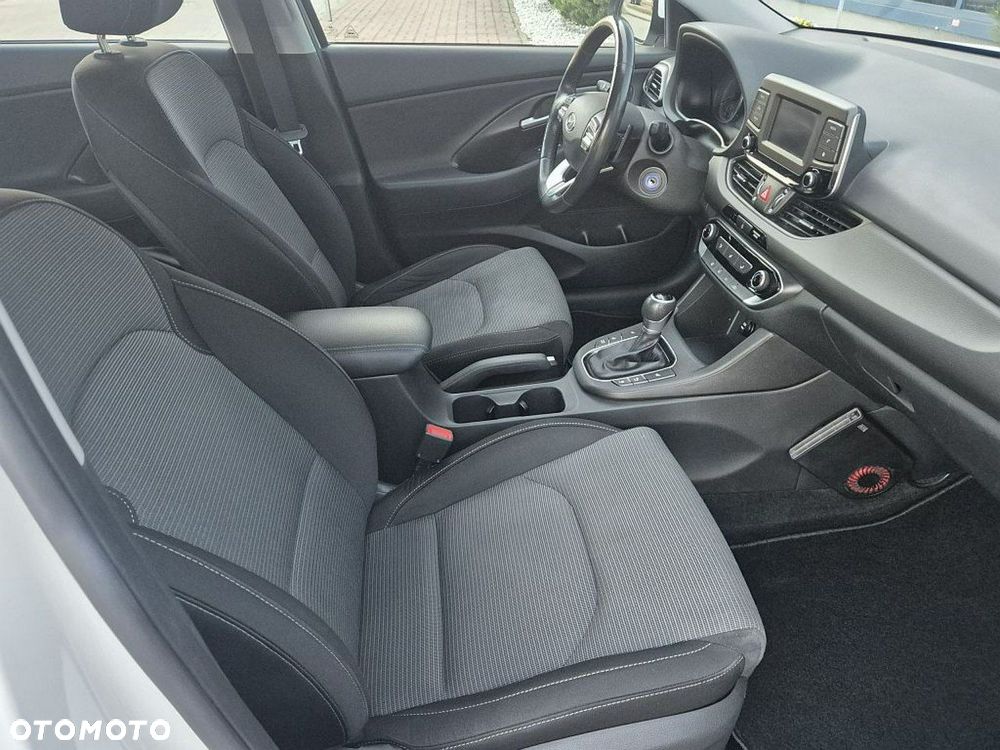 Hyundai i30 - 21