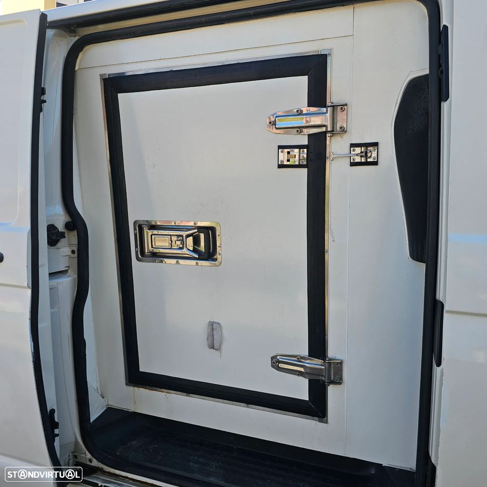 VW Transporter frio garagem - 5