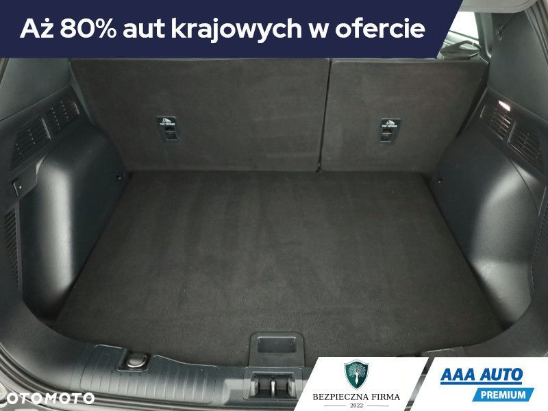 Ford Kuga - 12