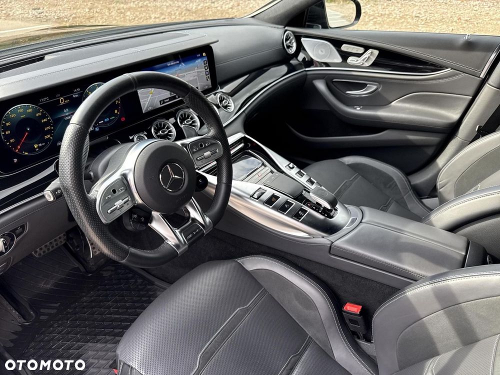 Mercedes-Benz AMG GT - 11