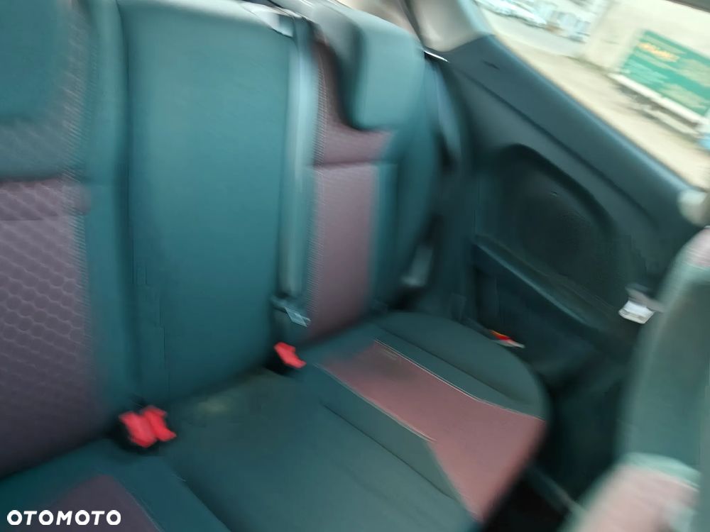 Ford Fiesta 1.25 Celebration - 14