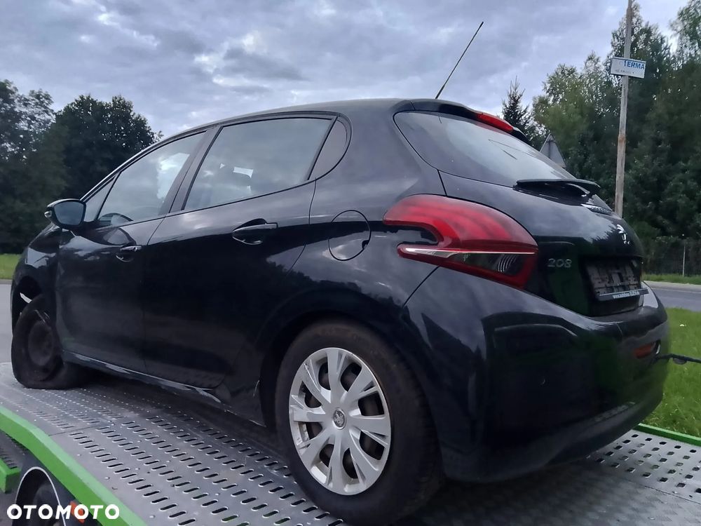 Peugeot 208 1.2 PureTech Style - 8