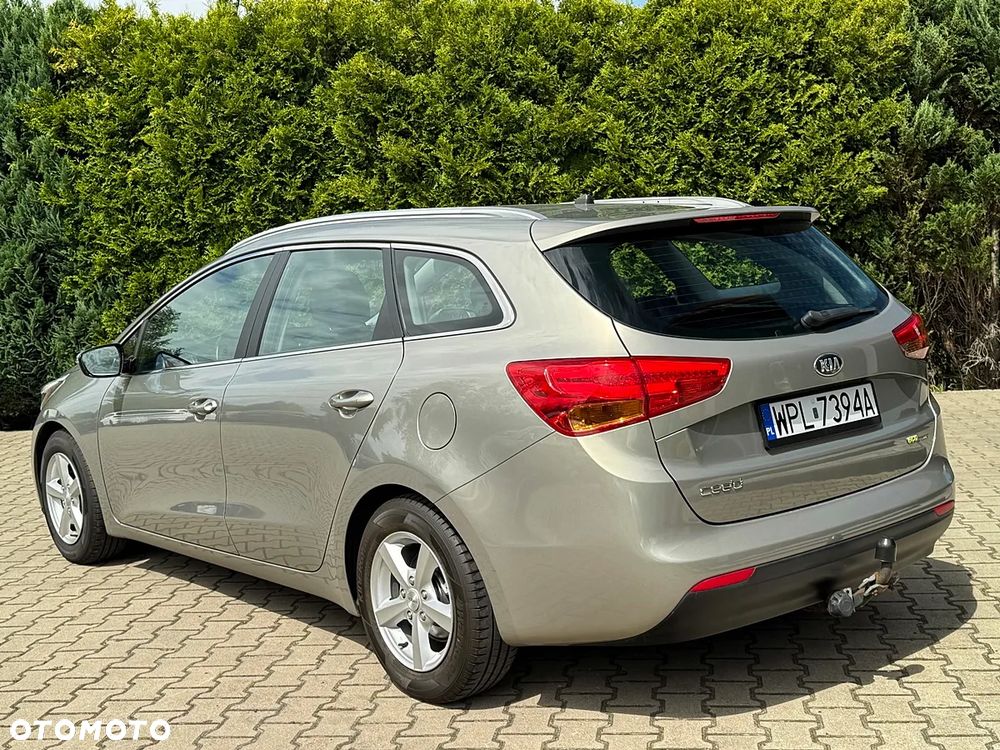 Kia Ceed 1.6 GDI XL - 10