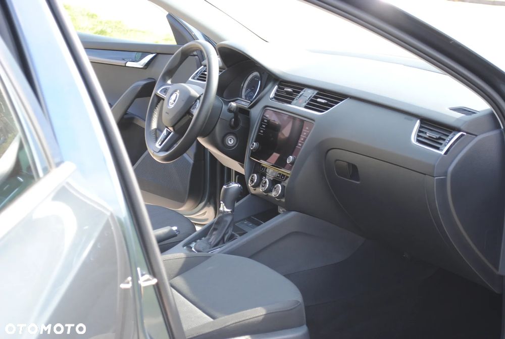 Skoda Octavia 1.5 TSI ACT Style DSG - 21