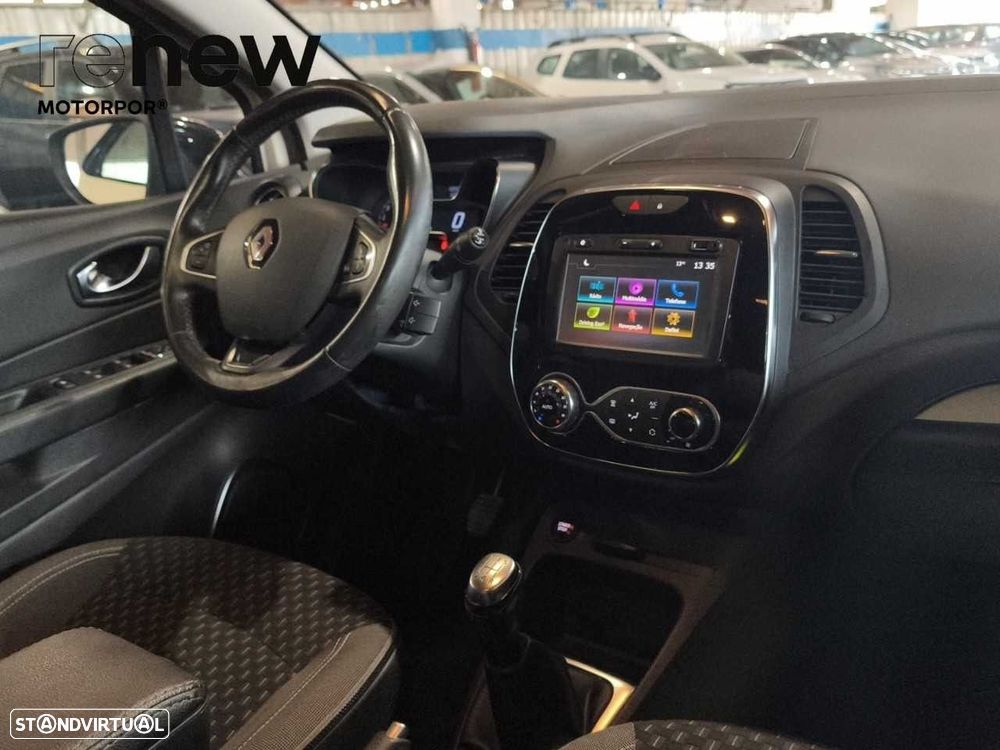 Renault Captur 0.9 TCE Exclusive XMOD - 11