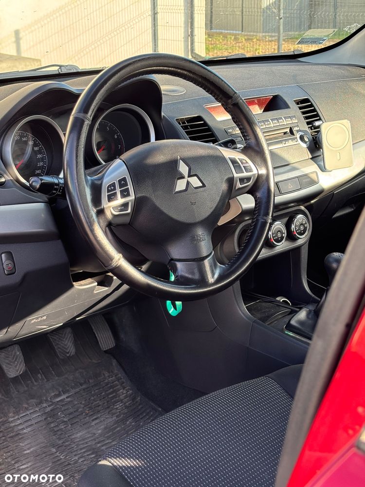 Mitsubishi Lancer 1.8 Intense - 9
