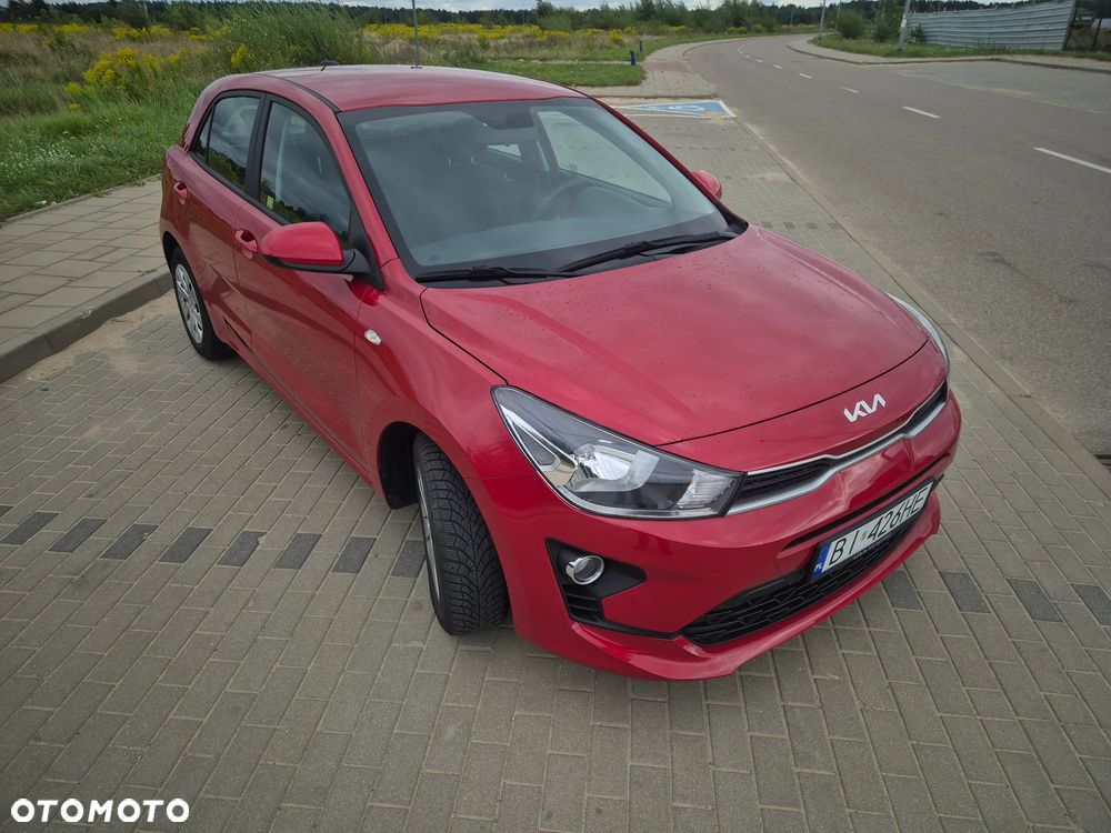 Kia Rio 1.2 L - 3